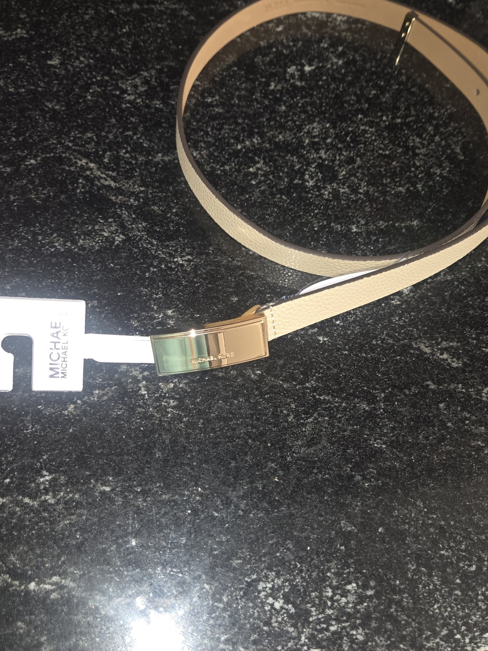 MICHAEL KORS Beige Leather Skinny Belt with Gold Buckle